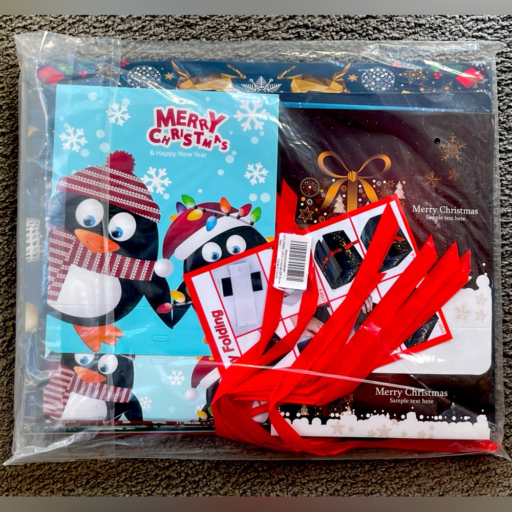 CHRISTMAS GIFT BOXES! 12 PACK Easy Fold. 4-17”x11”x2.5”/4-14”x9.5”x2”/4-8”x8”x4”